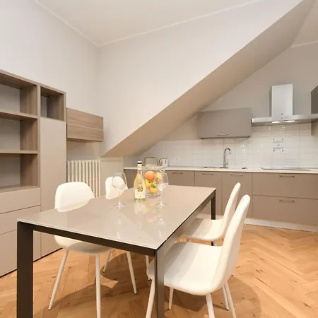 Living 12 - E Duomo A Pochi Passi Apartment *