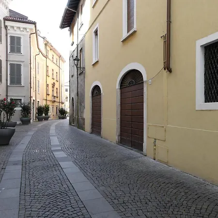Living 12 - E Duomo A Pochi Passi 아파트 *